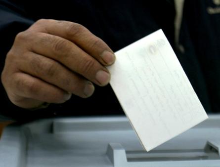 غلق اللجان انتخابية أمام الناخبين قبل الموعد المحدد في خمس محافظات