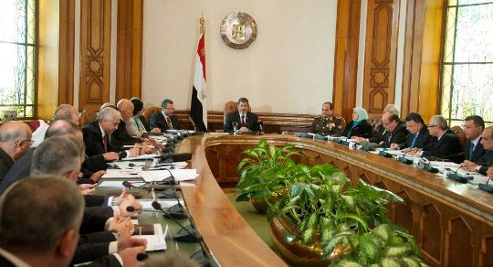 اجتماع مجلس الوزراء والرئيس مرسي بعد التعديل الوزاري -6 يناير - صورة من صفحة الرئاسة على فيس بوك