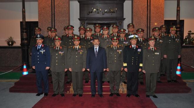 حرب الوثائق تؤدي إلي المزيد من التوتر بين مرسي و الجيش