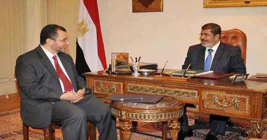 الداخلية تقبض على من ينتقد حكومة قنديل وحكم مرسي 