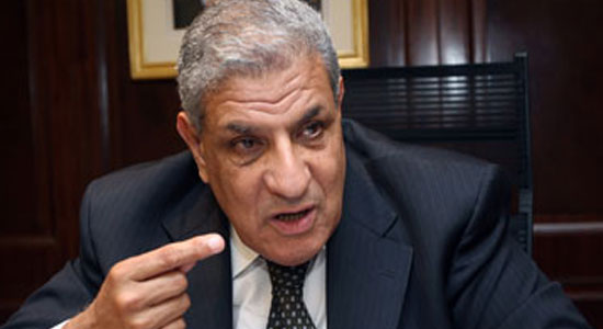 يحدث في مصر: محلب يبقى على 20 وزيرًا من وزارة الببلاوي