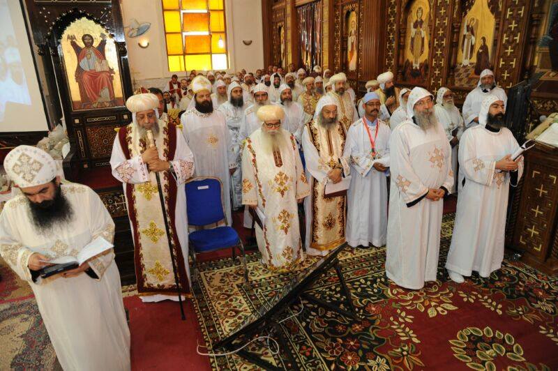 بدء صلوات تقديس الميرون بحضور البابا وأعضاء المجمع المقدس