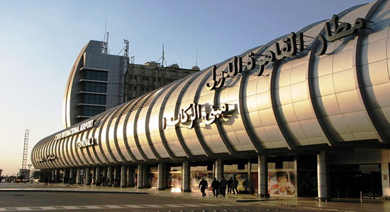 جمارك المطار تضبط أجهزة تجسس بحوزة ركاب قادمين من قطر
