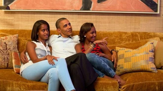 أوباما مع أطفاله
