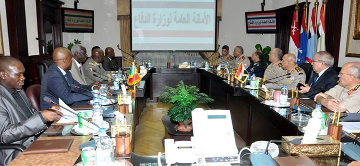 وزير الدفاع يلتقي وزير الدفاع والمحاربين القدامى لجمهورية مالي