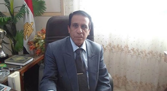  عبد الحافظ وحيد  وكيل وزارة التربية والتعليم بالسويس