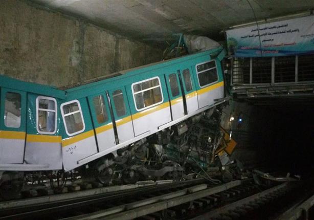 أولى لقطات حادث تصادم «مترو العباسية»