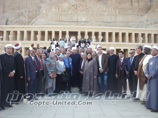 جولة  عدد من الوزراء والعلماء في معبد حتشبسوت