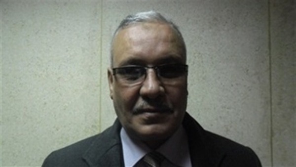 عبد الفتاح أبو شامة وكيل وزارة التربية والتعليم بأسيوط