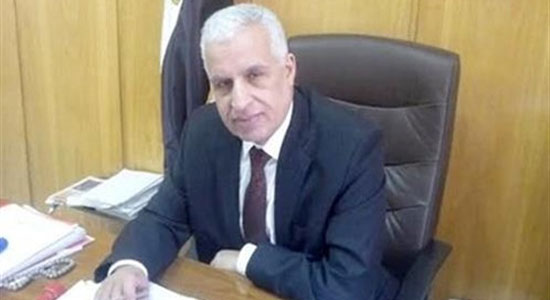 الدكتور أحمد انور وكيل وزارة الصحة والسكان بمحافظة أسيوط 