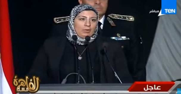 مساء القاهرة - زوجة شهيد الشرطة للرئيس : نقدر ناكل الارهابيين علشان خاطر ولادنا