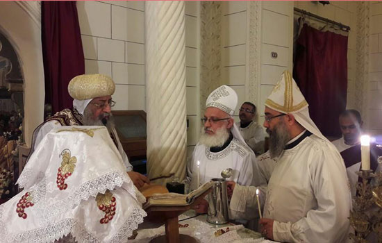 البابا تواضروس يترأس القداس الإلهي بالإسكندرية