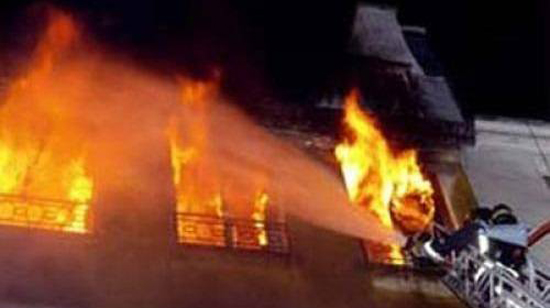  حريق في سوهاج يقتل طفلين وأربعة مصابين