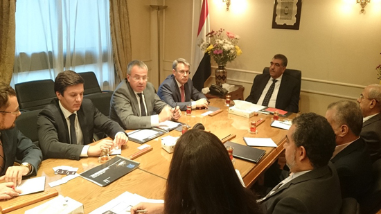 وزير: شركة روسية تعرض تطوير الحديد والصلب المصرية