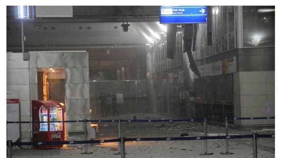 تفاصيل الهجوم على مطار أتاتورك وإفادات الشهود