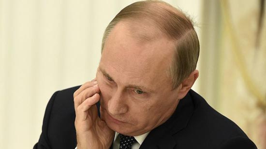 التايمز : ليس  أمام بوتين سوى التخلي عن الأسد 