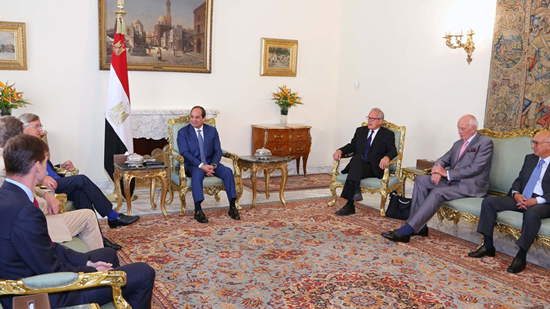 السيسي لوفد «أصدقاء مصر بالبرلمان البريطاني»: نتطلع للارتقاء بأطر التعاون الثنائي وزيادة الاستثمارات