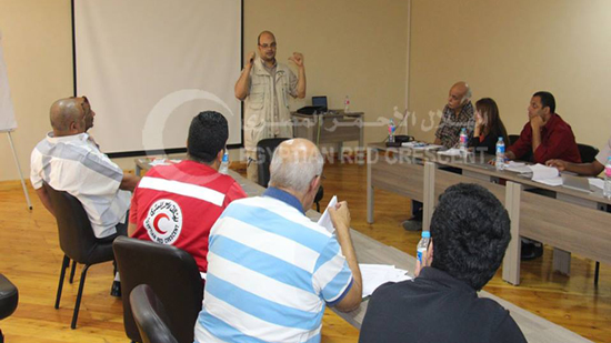 الهلال الأحمر ينظم دورات تدريبية لتأهيل مسئولي الإعلام