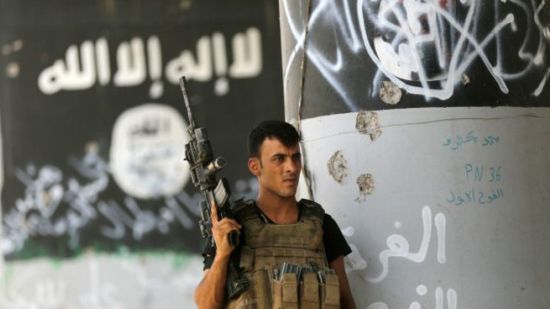  الإندبندنت: تنظيم الدولة الإسلامية بالعراق وسوريا يخسر 45 ألف مقاتل 
