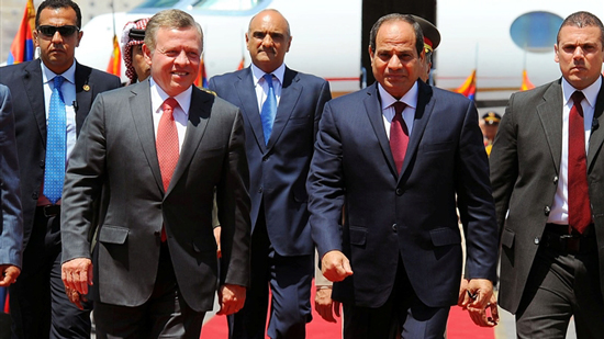 السيسى يستقبل ملك الأردن بمطار القاهرة، 24 أغسطس 2016.