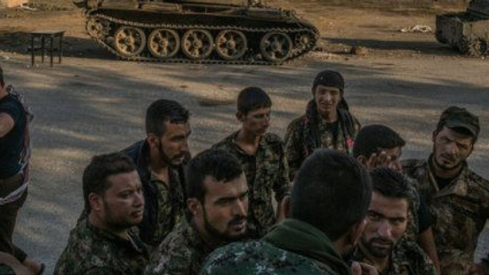 الولايات المتحدة تدرس تسليح أكراد سوريا