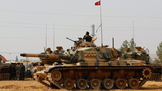 الجيش التركي يعلن مقتل ثلاثة جنود في غارة يعتقد أن منفذها القوات السورية