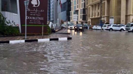 بالصور| فيضانات في قطر بسبب الأمطار الغزيرة