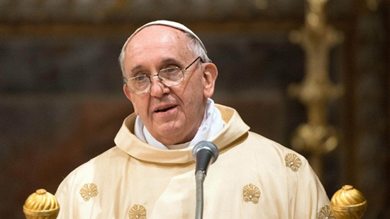  بابا الفاتيكان يصلي لأجل اللاجئين: لا تنسوا الهاربين من الحروب والبؤس