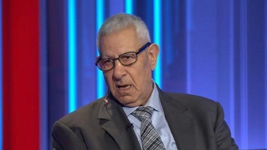 مكرم محمد أحمد يطالب بإلغاء أقسام وكليات الصحافة