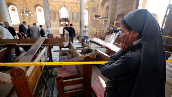 كنيسة الإسكندرية تقيم عزاء لشهداء الكنيسة البطرسية 