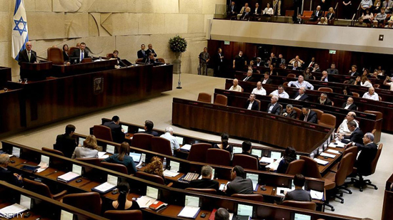 التنورات القصيرة تفجر أزمة في البرلمان الإسرائيلي