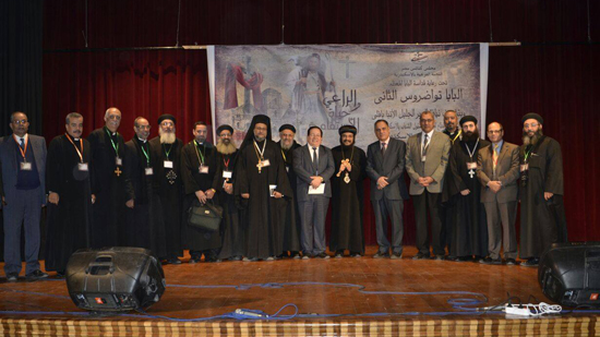 بالصور.. مجلس كنائس مصر يجتمع تحت عنوان 