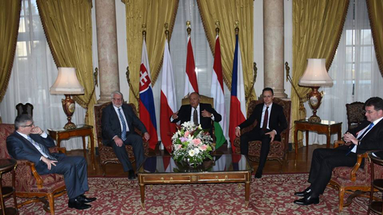 وزير الخارجية يستقبل وزراء خارجية مجموعة الفيشجراد
