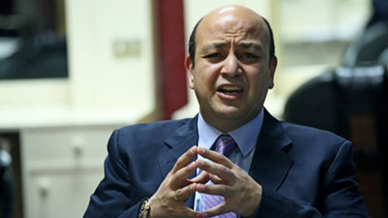 عمرو أديب يطالب برفع رسوم التقاضي