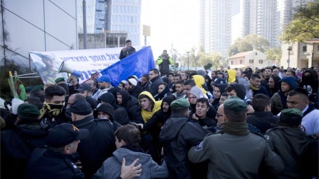 التايمز: مظاهرات تأييد للجندى الإسرائيلي لعزاريا بعد صدور الحكم