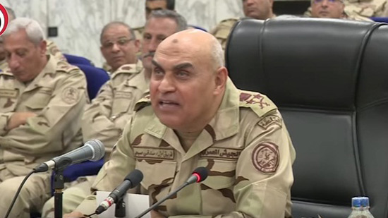 وزير الدفاع يعرب عن تعازيه لأهالي ضحايا الحادث الإرهابي في سيناء