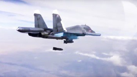 للمرة الأولى.. غارات روسية أمريكية مشتركة تستهدف داعش فى سوريا