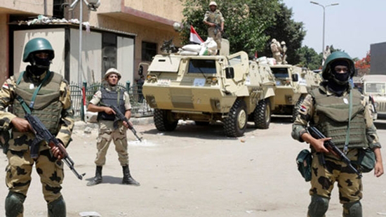 الجيش المصري يكثف ضرباته للإرهاب بعد استهداف الأقباط