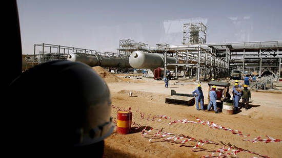 آرامكو تستأنف إمدادات المنتجات النفطية لمصر وتبين أسباب وقفها 