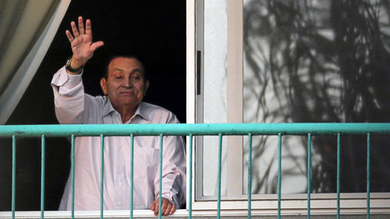 قبول استئناف النيابة على حفظ تحقيقات مبارك وآخرين في «هدايا الأهرام»
