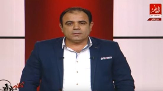 بالفيديو.. مجدي طنطاوي يقدم التحية واقفاً لشهداء القوات المسلحة والشرطة المصرية