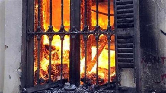 أهالي الدقهلية يشعلون النيران في منزل مغتصب «طفلة البامبرز»