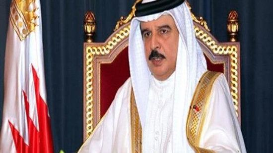 ملك البحرين يقر تعديلا دستوريا يتيح محاكمة مدنيين عسكريا