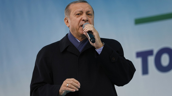 أردوغان لأكراد العراق: أنزلوا علمكم من كركوك