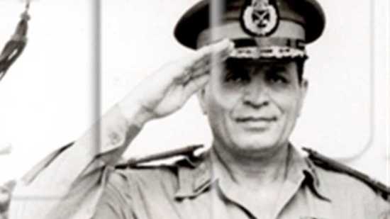 إقالة وزير الدفاع «أبوغزالة»