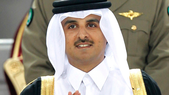 صحيفة فلسطينية تكشف كواليس لقاء عاجل بين أمير قطر وقيادات إخوانية: شتمهم وهدد بقطع الدعم