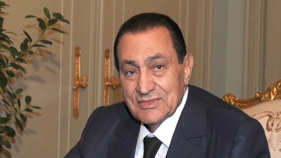 مبارك يحتفل بعيد تحرير سيناء لأول مرة منذ 7 سنوات بـ «عزومة»
