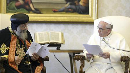 البابا تواضروس وبابا الفاتيكان يوقعان وثيقة توحيد المعمودية 