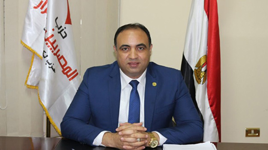 النائب خالد عبد العزيز يفوز بعضوية المكتب السياسي لحزب المصريين الأحرار