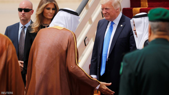 العاهل السعودي يستقبل ترامب
